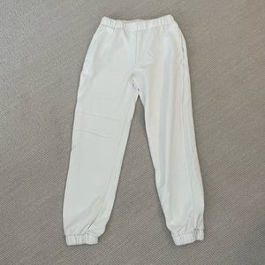 Brandy Melville white sweats with pockets!